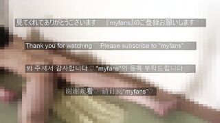 敏感乳首をバイブでイジメながらアナルをディルドでピストンオナニー　アナルと乳首気持ちよすぎて大量射精しちゃいました