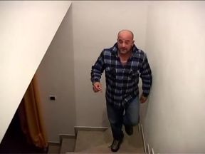 Amateur slut blindfolded by sunglasses gets fucked in the bathroom