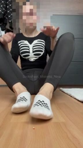 Too small, too close, too curious 😈 (V471)