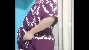 Bu guru hijab lagi sange