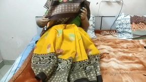गांव की भोली सी भाभी को अकेले में घर पर जब कोई नही था तब नाजायज संबंध बनाए और प्रेगनेंट कर के छोड़ दिया।