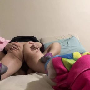 Sexy Moanah&#039;s Screaming Orgasm While Wearing Puffy Jacket