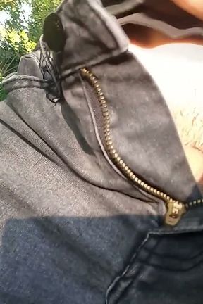 Gay Boy Jon Arteen Freeballing Showing His Dick and Naked Ass Outdoor