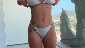 Hooking Up With Wild Party Girl Kat Kyle