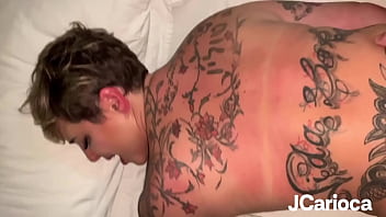 Ele me fez gozar gostoso fodendo meu rabo e socando com for&ccedil_a na minha buceta