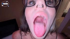 Dirty tramp got cum on her face - hottest porn ever!