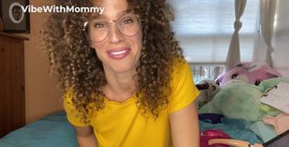 Real Moment with Mommy! Come Masturbate to Anal Porn with Me!