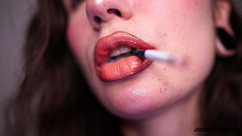 Drool collector, smoking nude lips