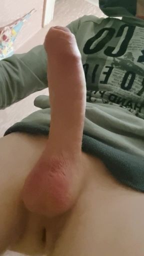 Masturbation of a shaved and big