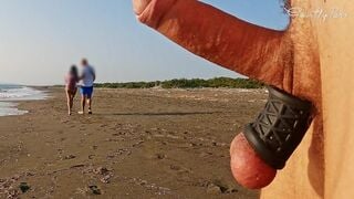 ANAL FINGERING FOR A SLUT: public beach slut analized and handjob