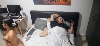 I urge my boyfriend to have sex.