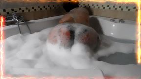 un jacuzzi y un lavado de concha profundo , con quien va a ser ?? con perla lopez