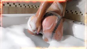 un jacuzzi y un lavado de concha profundo , con quien va a ser ?? con perla lopez