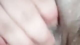 Bbw fingers her unshaved vagina