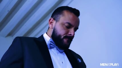 Waiting On The Chauffeur  South Korean