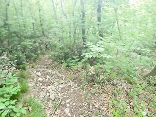 Sono arrapata! Fottimi tutti i buchi nel bosco - Figa e culo con sborra colante - LustTaste 4K