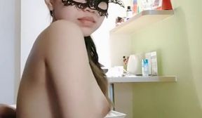 Amel Clumsy Indonesian Girl Get Massage in Hotel and Get Cum Facial