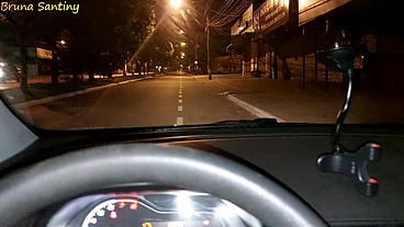 Ofereci carona para a gostosa que tava andando sozinha na rua, e ela transou comigo por gratidão;