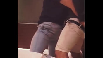 EXPEERIMENTANDO CON MI CU&Ntilde_4DO HETERO DESPUES D EUNOS TRAGOS