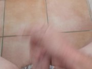 Masturbation aux toilettes au réveil