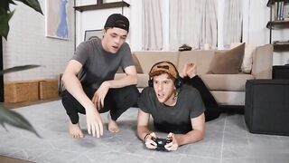 Hard-core Gaming - Chris & Troye