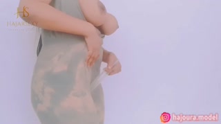 💦 طبوني مابغاش يبرد ليا شديت بزازلي بيدي و تخيلت زب بينهم و انا كنتخايل و طبوني كيقطر