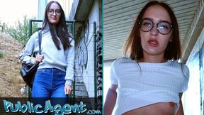 ”Czech Sexy Girl Ravaged Under Bridge for Public Agent”
