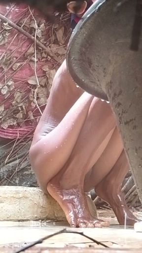 Dise Indiana Aunty Bathroom Video Amateur Sumathi Wife   Clip 1