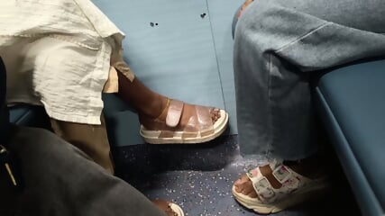 candid feet   indian feet   indian soles