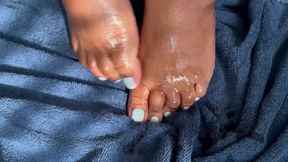 pouring oil on bbw feet