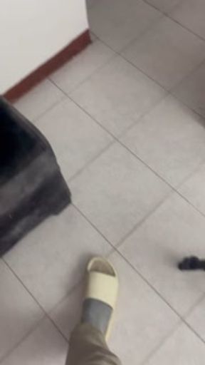 Me masturbe al lado de mi cuñada no se dió cuenta-ema_abby