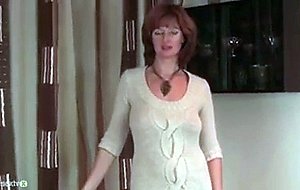 Mature redhead liddy gets finger fucked by photographer