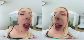 Lynna Nilsson's blonde allure captivates in a daring foot fetish fantasy