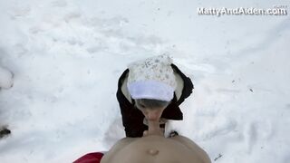 Youngsters Matty and Aiden bare outdoor oral pleasure in the winter for Christmas