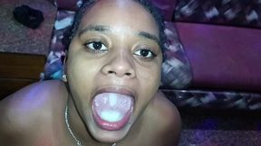 fez a morena gostosa beber o leite todinho
