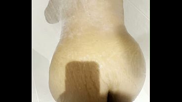 Amateur curvy beauty takes big cock in shower