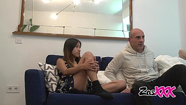 mi nena se trae una amiga casa y me masturbo con ella