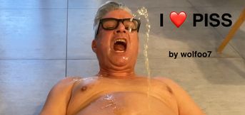 Swallow piss 4th tim Cam 1