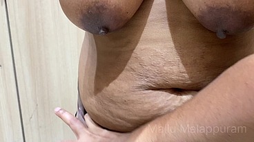 Mallu wife Trying Sexy Outfits & Fingering, Mastrubating in the mall trial room, Malappuram, Kerala