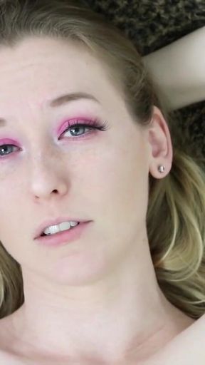 v538 beautiful agony intense orgasm face
