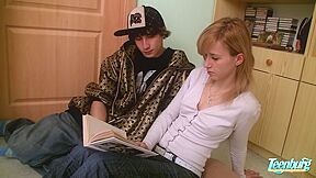 Shy 18-years-old Fucks With Her Crazy Boyfriend