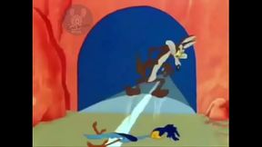 Coyote Finalmente pega o Papal&eacute_guas