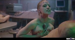 Parasited Lesbo Dommes drain Tied Studs geile Cum Cleanup Frenzy