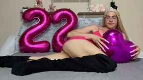 Sexy femboy enjoying birthday with some anal
