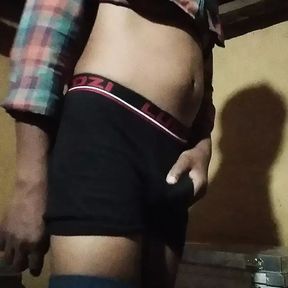 Desi bhabhi ko makka ki khet me choda