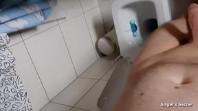 I Fucked My Step Sister in Toilet While She Was Brushing Her Teeth