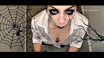 Halloween! No se aguantó_ nada antes de la fiesta de Halloween mi amiga se prendió_ de mi verga