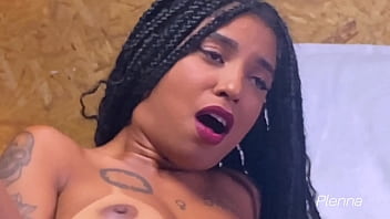 FIQUEI SOZINHA EM CASA E TIVE QUE APAGAR MEU FOGO SOZINHA E TOQUEI UMA SIRIRICA AT&Eacute_ GOZAR-ARIELLA FERRAZ