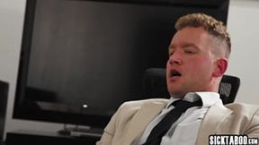 Cory Chase's busty MILF makes therapist lose control