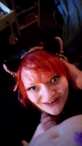 First Played with Her Pussy and Then the Kitten Has to Blow Briefly
